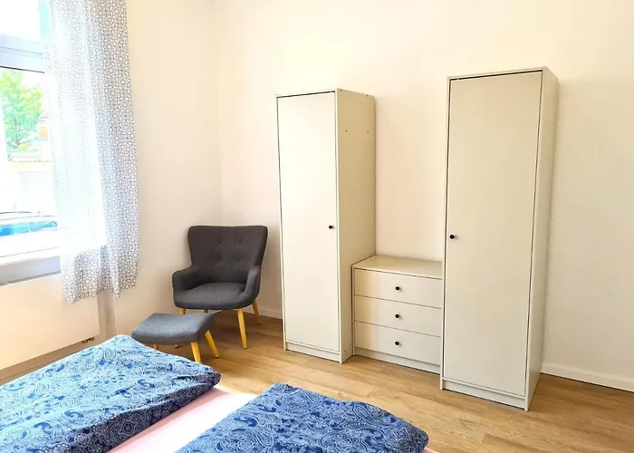 Burgunder - Helle Und Geraeumige Wohnung