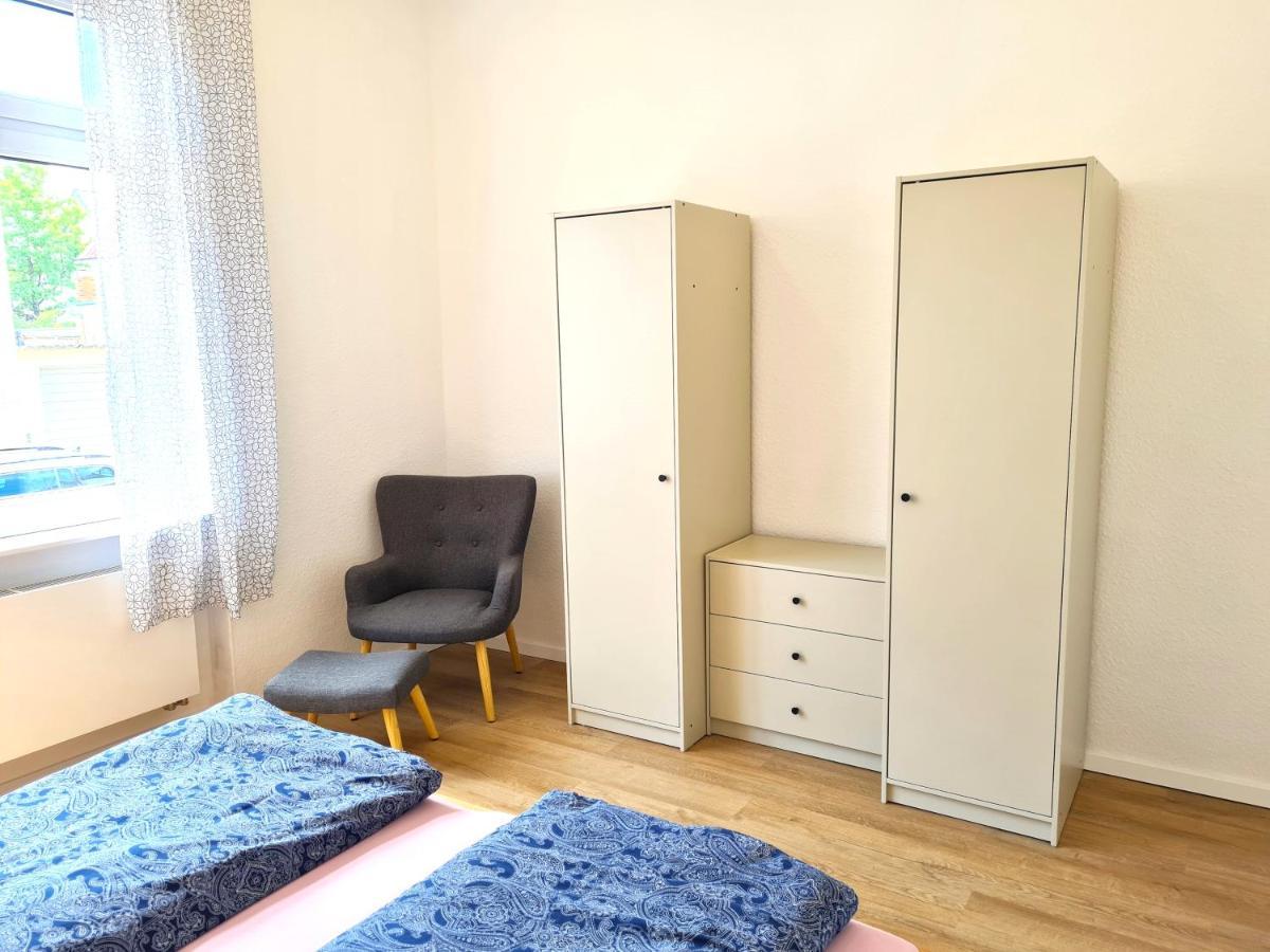 Burgunder Helle Und Geräumige Apartment *
