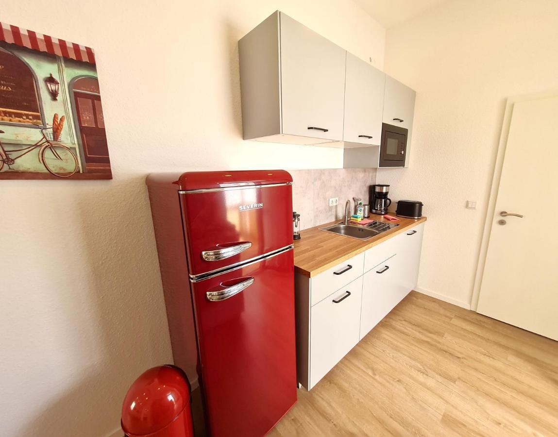 Burgunder Helle Und Geräumige Apartment *